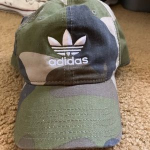 Adidas camouflage hat (women’s)